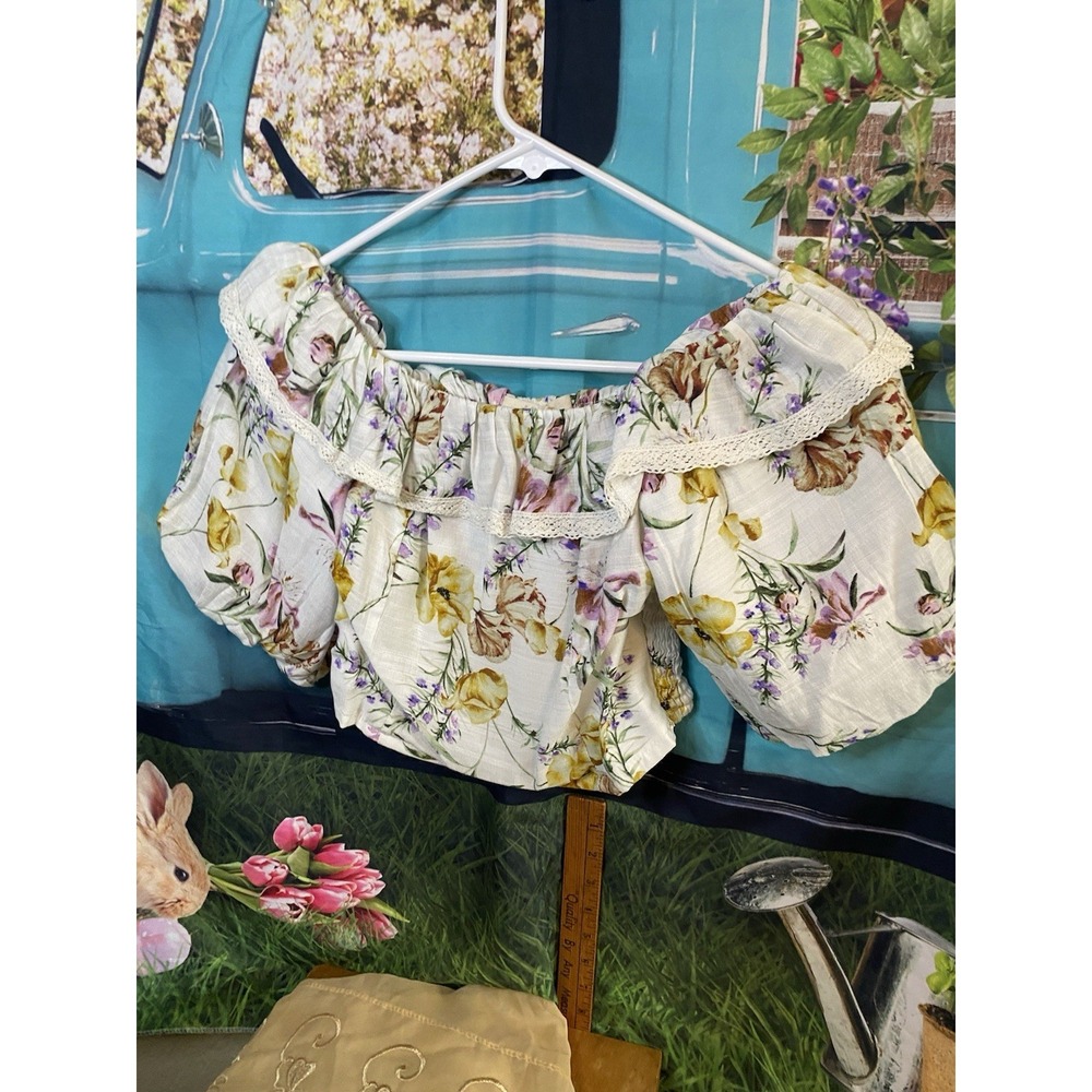 Fanco White Ruffled Medium Cropped Off Shoulder Cottagecore Babydoll Top